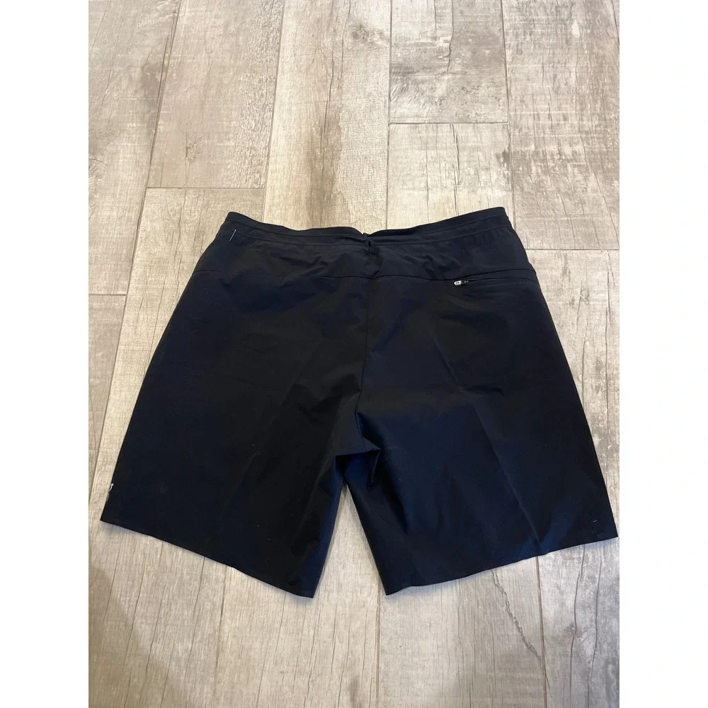 On Running Hybrid Shorts‎ XXL Black Swiss Engineering Athletic Training 2-in-1